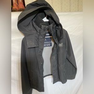 Abercrombie boys all season coat 7/8 small